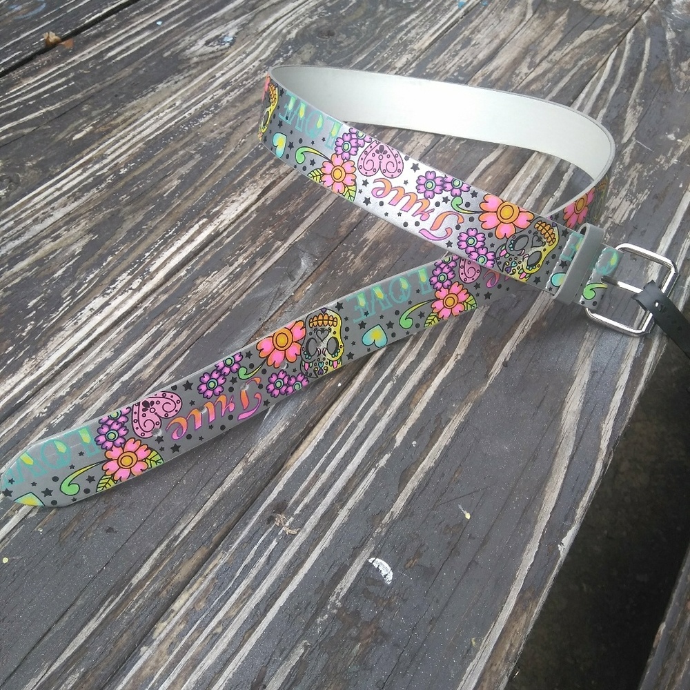 SALE (Was $15) New w/ Tags Quality Belt Size Large